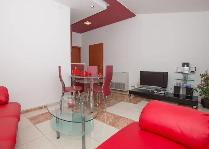 Marcela Apartman *