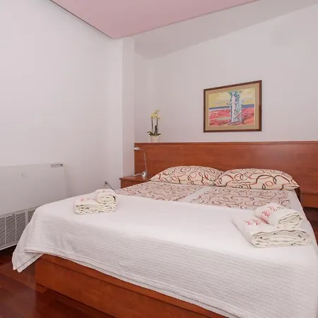 Marcela Apartmán *
